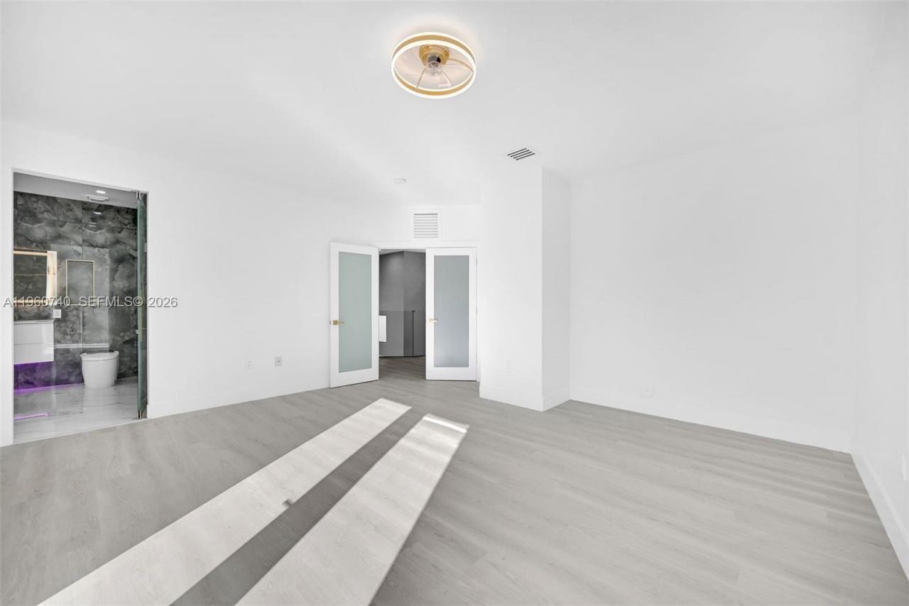 6042 SW 159 Ct , Miami, FL 33193 Photo