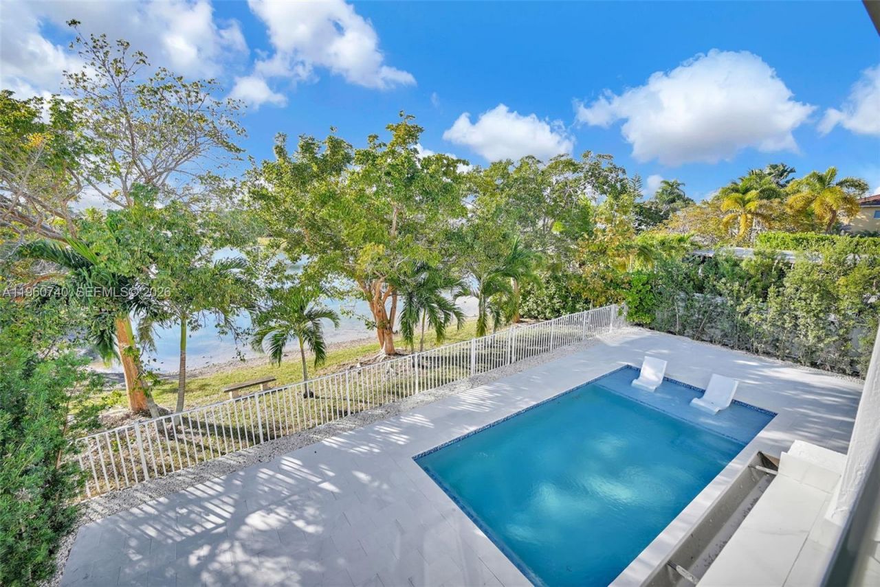 6042 SW 159 Ct , Miami, FL 33193 Photo