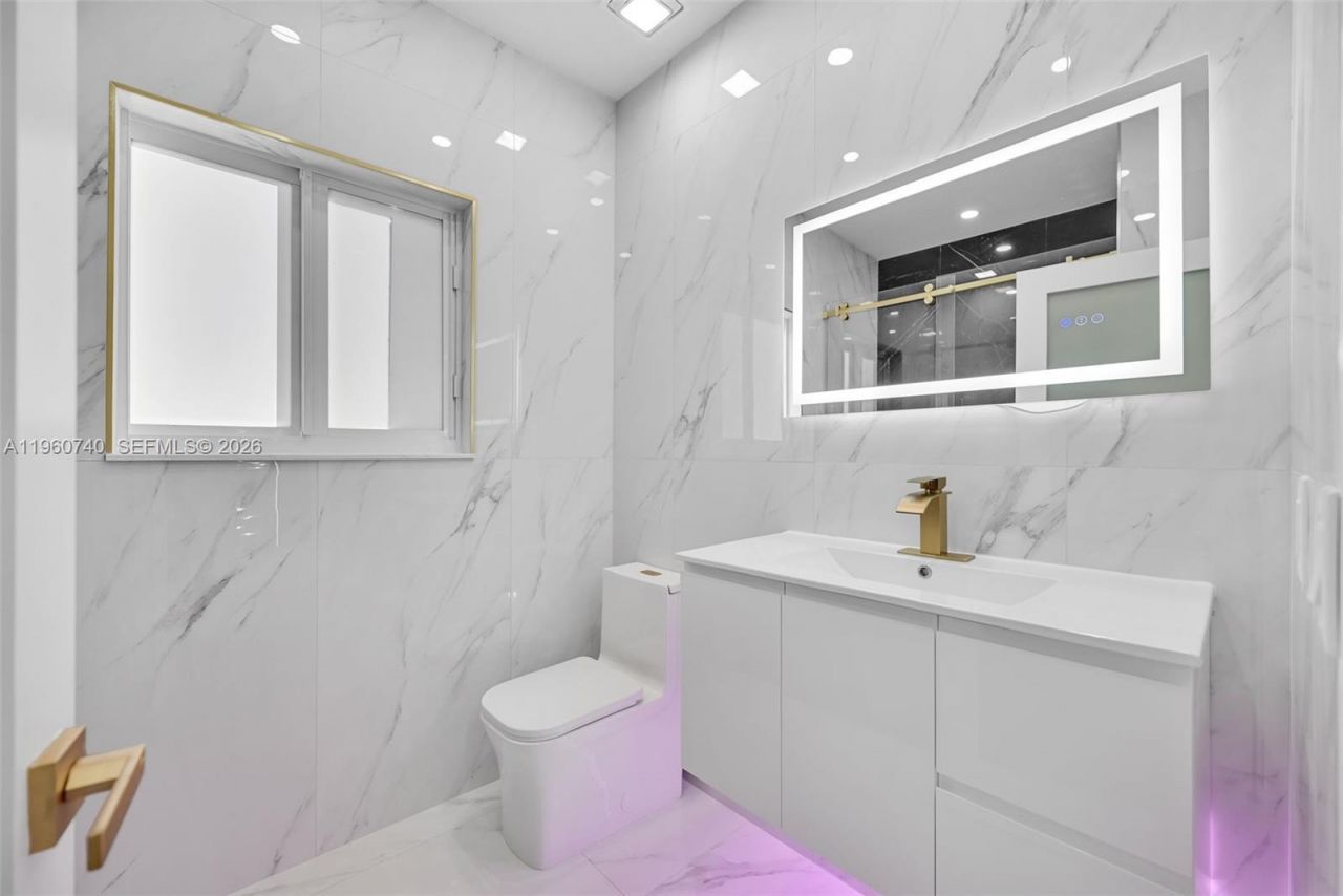 6042 SW 159 Ct , Miami, FL 33193 Photo