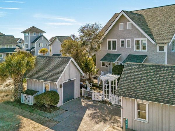 811 S Bald Head Wynd, Unit # B, Bald Head Island, NC 28461