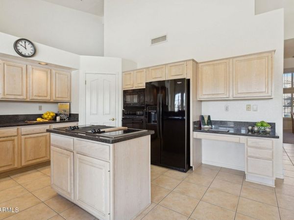 12515 E KALIL Drive, Scottsdale, AZ 85259