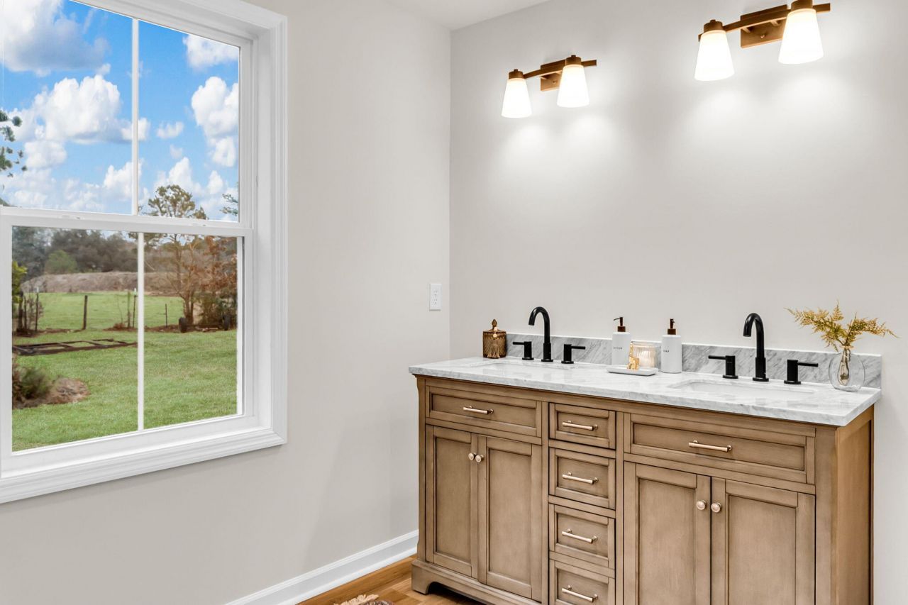 7133 Hendersonville Highway Photo 15