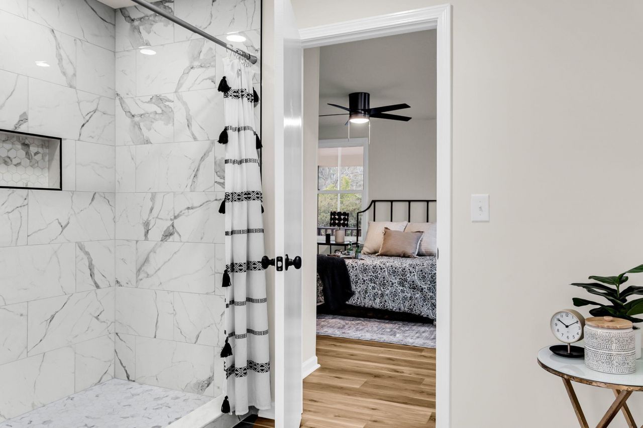 7133 Hendersonville Highway Photo 17