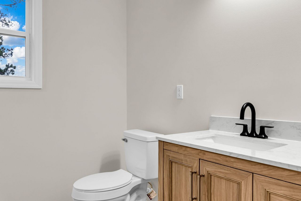 7133 Hendersonville Highway Photo 23