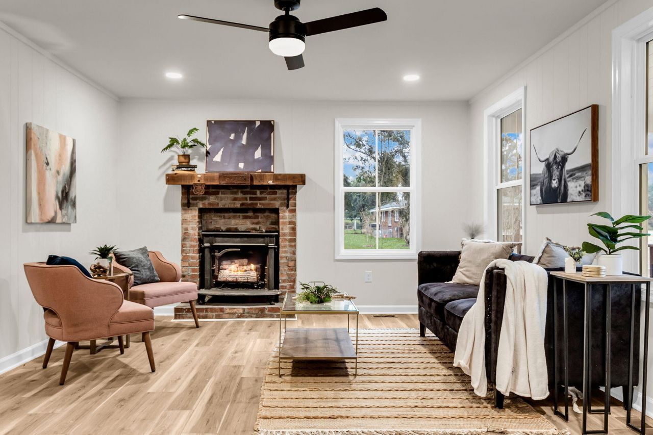 7133 Hendersonville Highway Photo 7