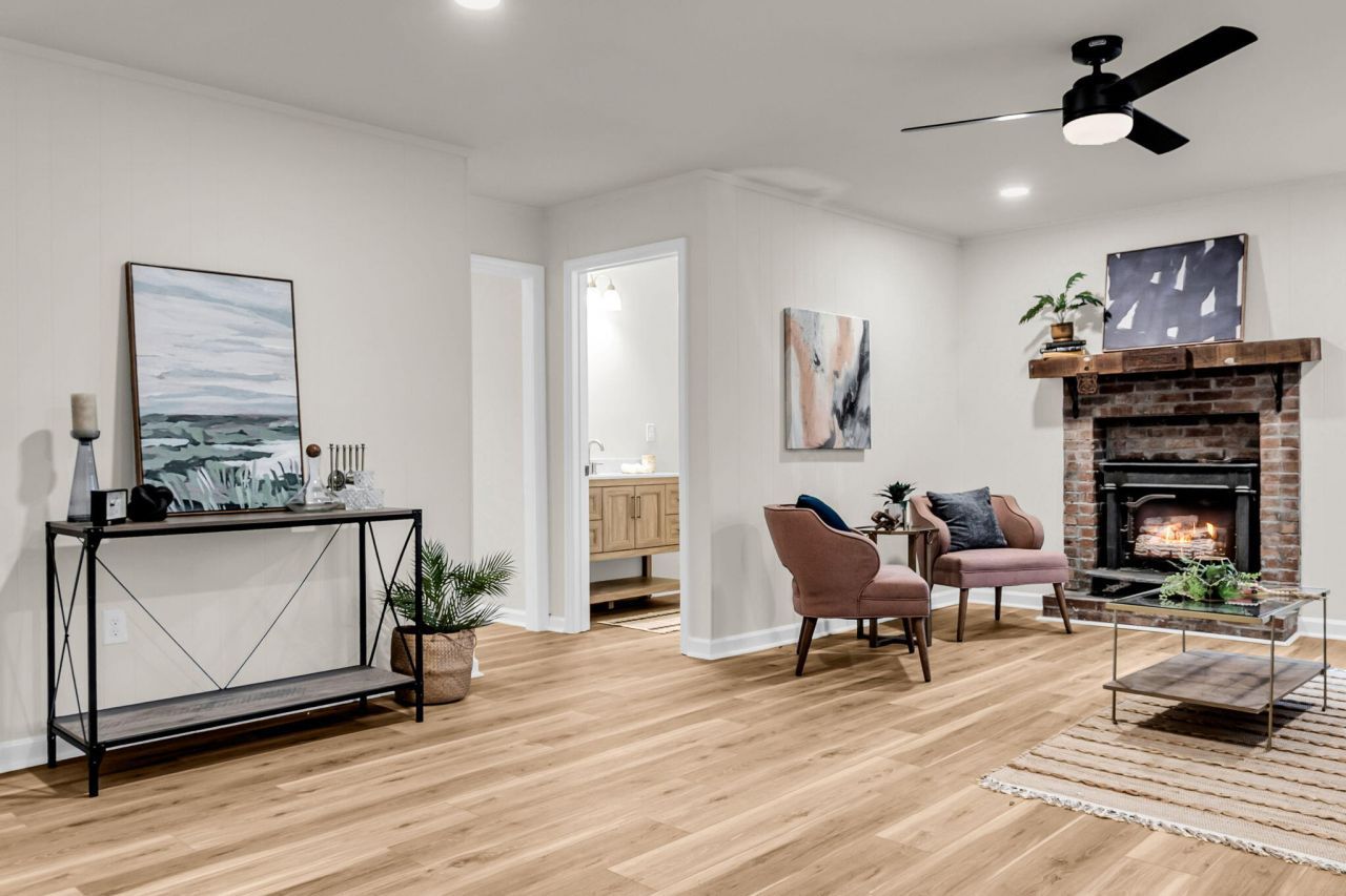 7133 Hendersonville Highway Photo 8