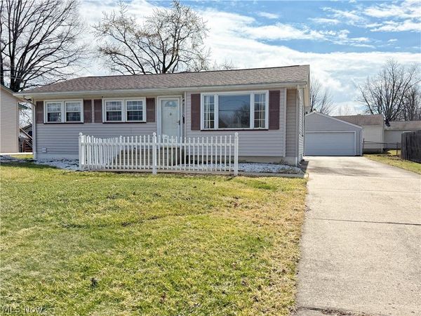 5365 Oakcrest Avenue, Austintown, OH 44515