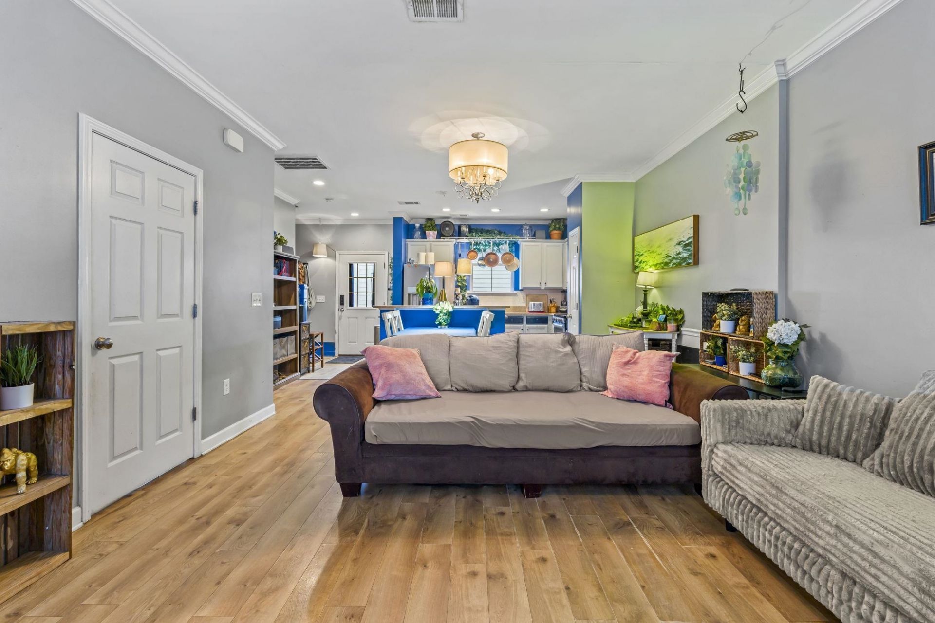 3564 Alexandria Ave. Photo 5