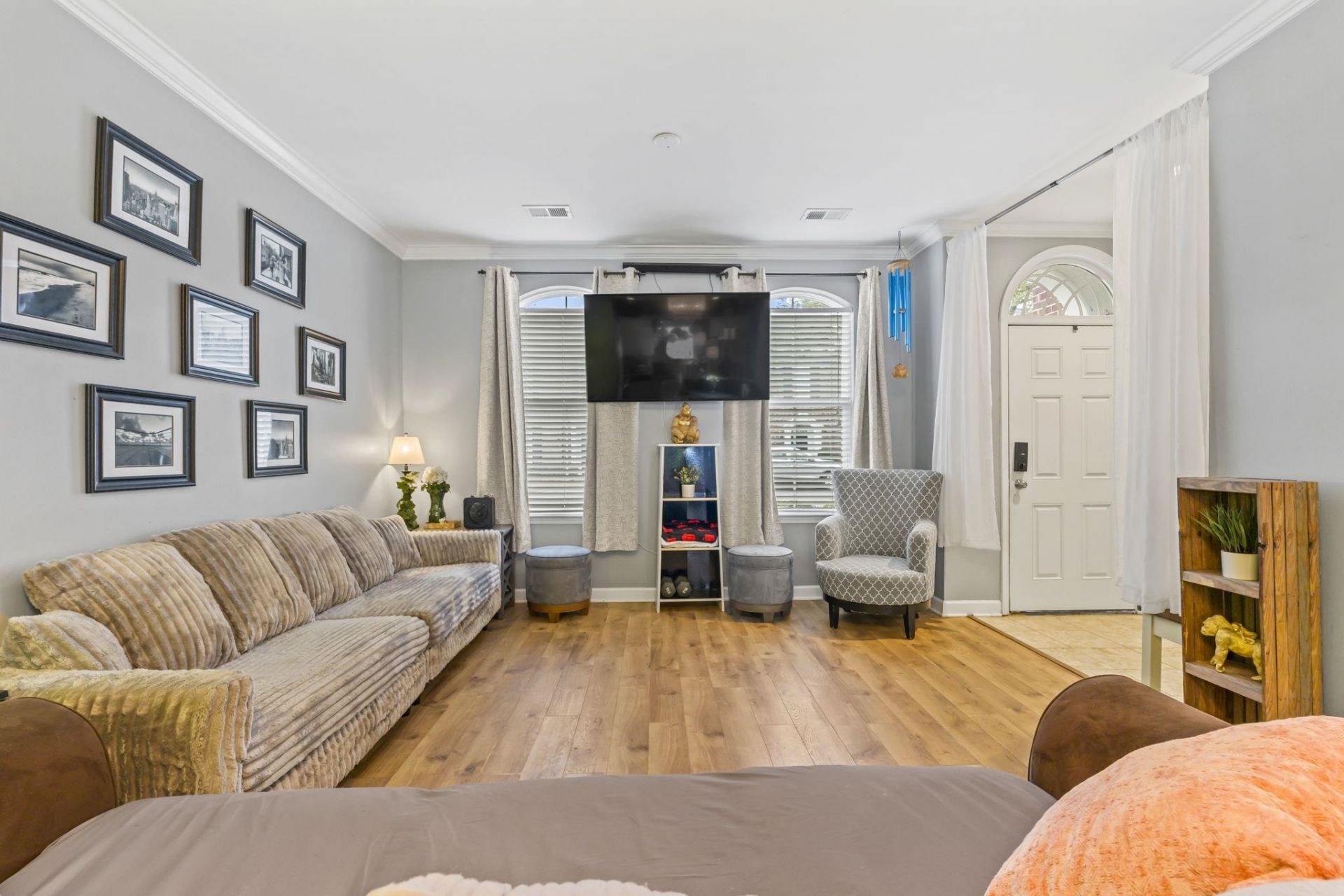 3564 Alexandria Ave. Photo 8