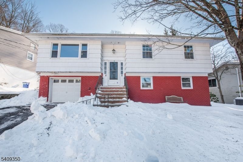 504 Edith Rd, Roxbury, NJ 07850 Main Photo