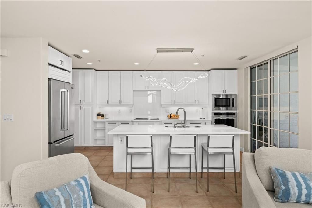 441 4th Ave S, Unit 304, Naples, FL 34102 Photo