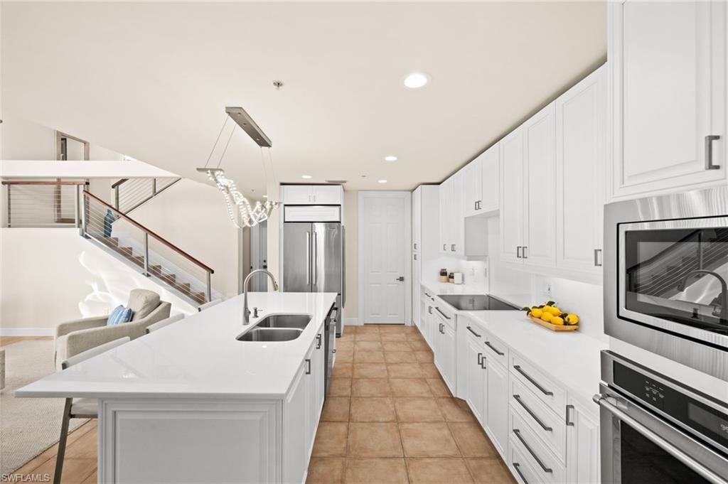 441 4th Ave S, Unit 304, Naples, FL 34102 Photo