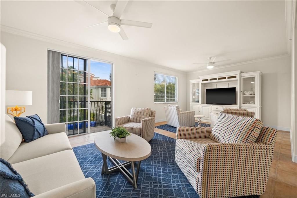 441 4th Ave S, Unit 304, Naples, FL 34102 Photo