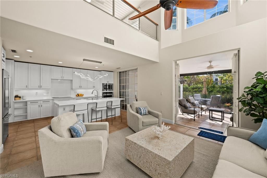 441 4th Ave S, Unit 304, Naples, FL 34102 Photo