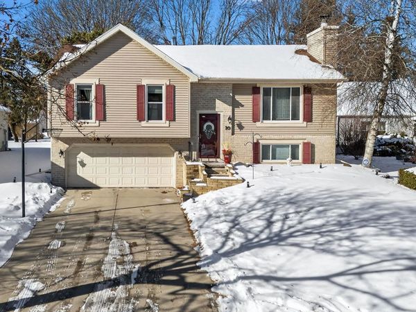 10 Sandy Court, Madison, WI 53717