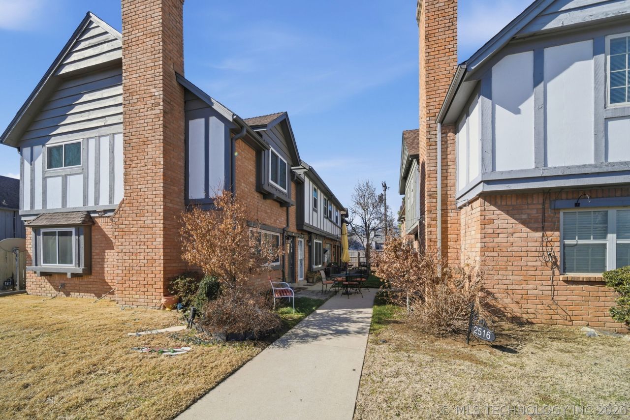 2522 S Florence Avenue, Unit 2, Tulsa, OK 74114 Main Photo