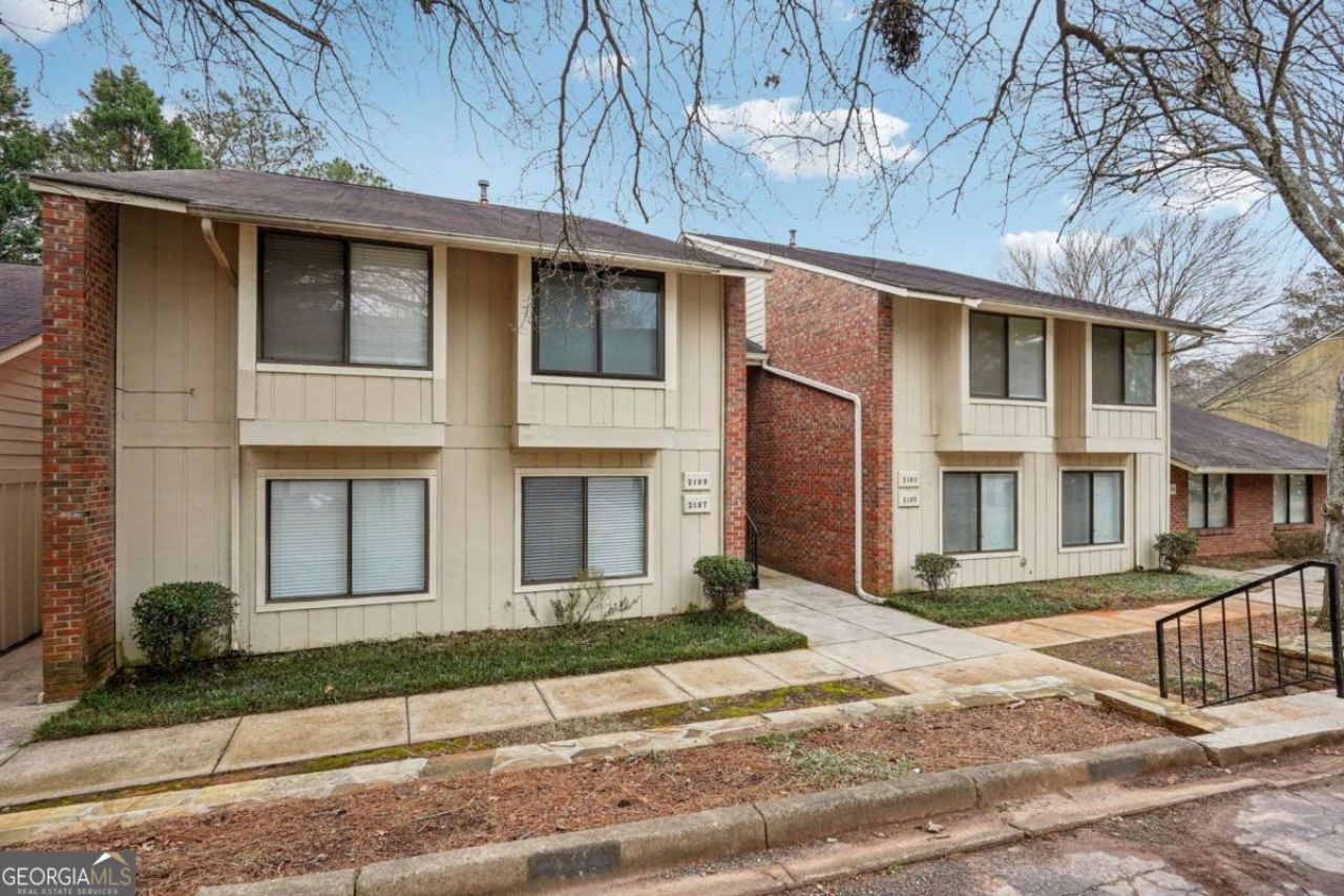 2183 Palmyra Drive Se, Marietta, GA 30067 Main Photo