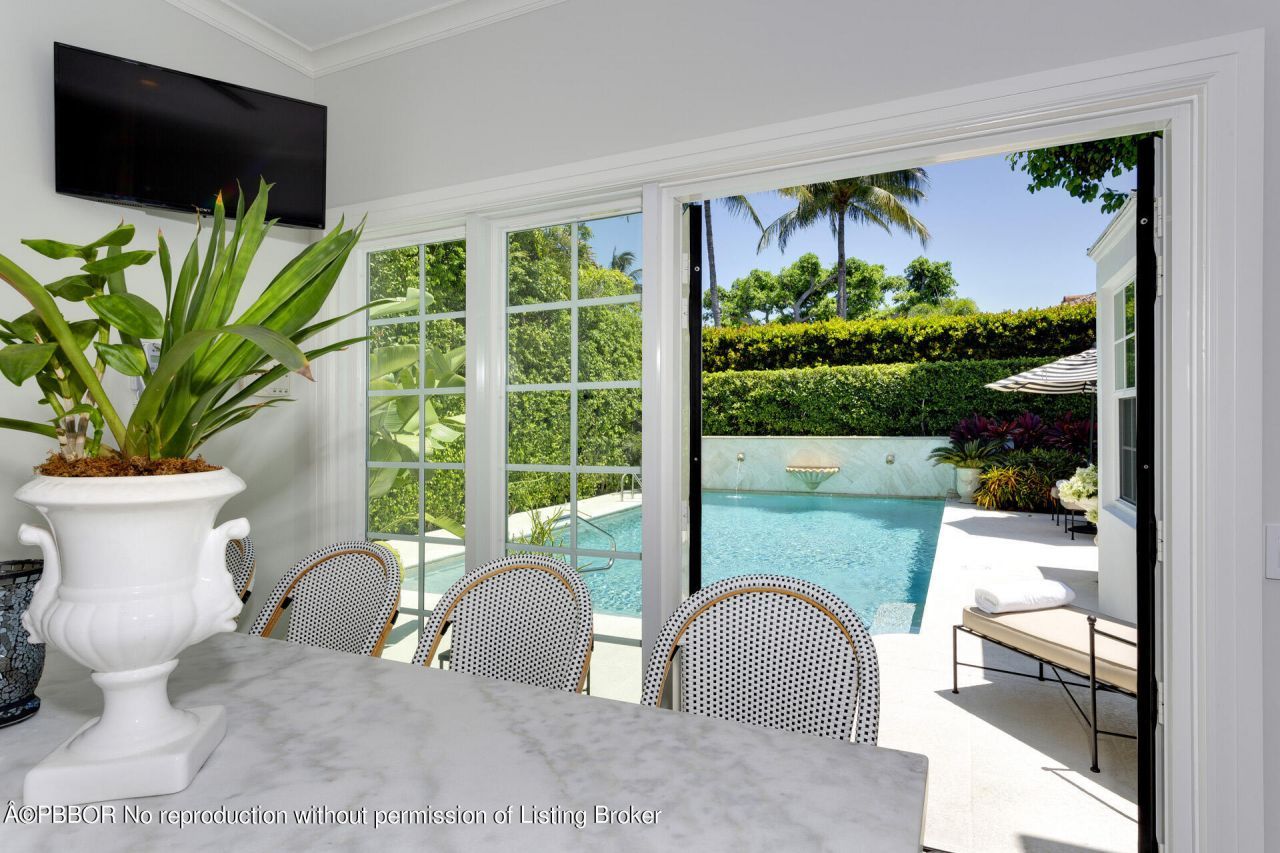 327 Arabian Road, Palm Beach, FL 33480 Photo