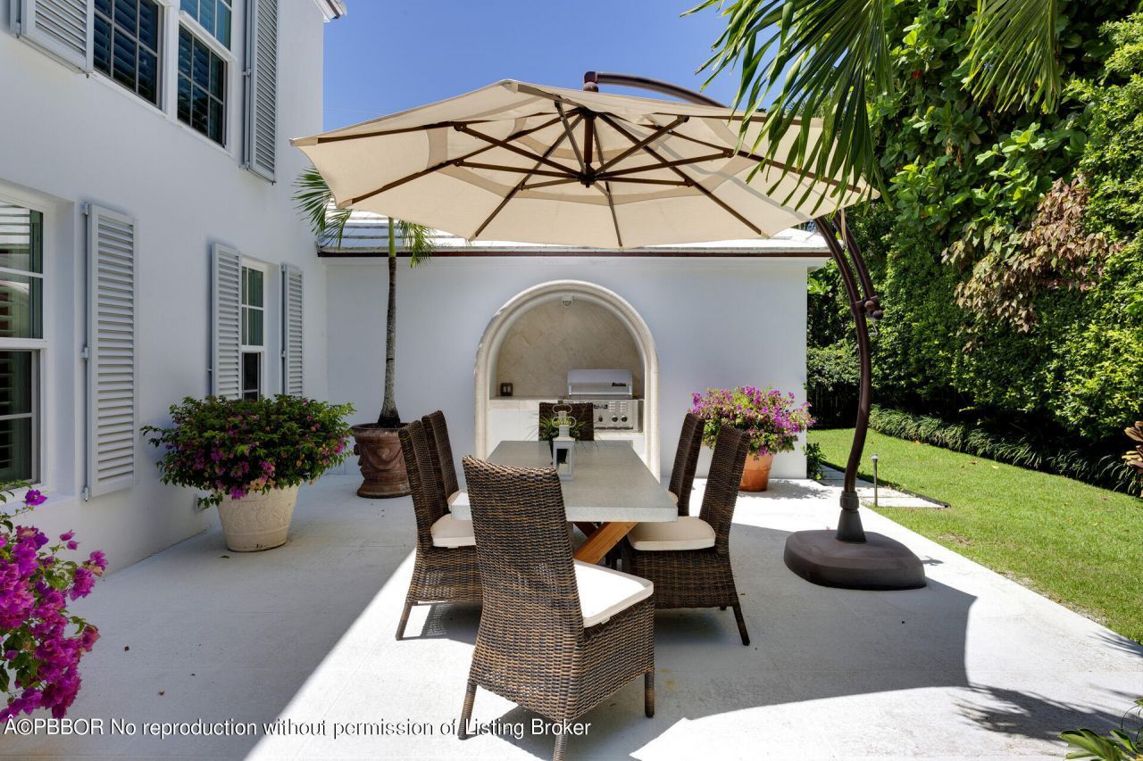 327 Arabian Road, Palm Beach, FL 33480 Photo
