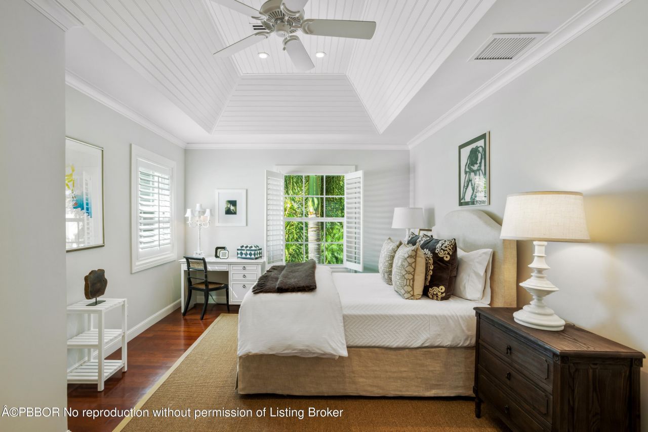 327 Arabian Road, Palm Beach, FL 33480 Photo