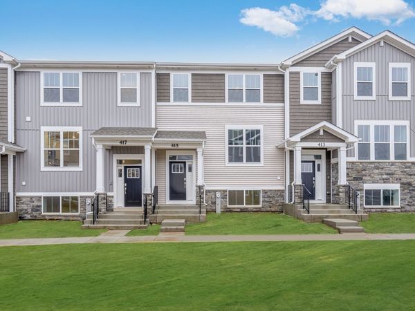 415 Red Oak Circle, Volo, IL 60020