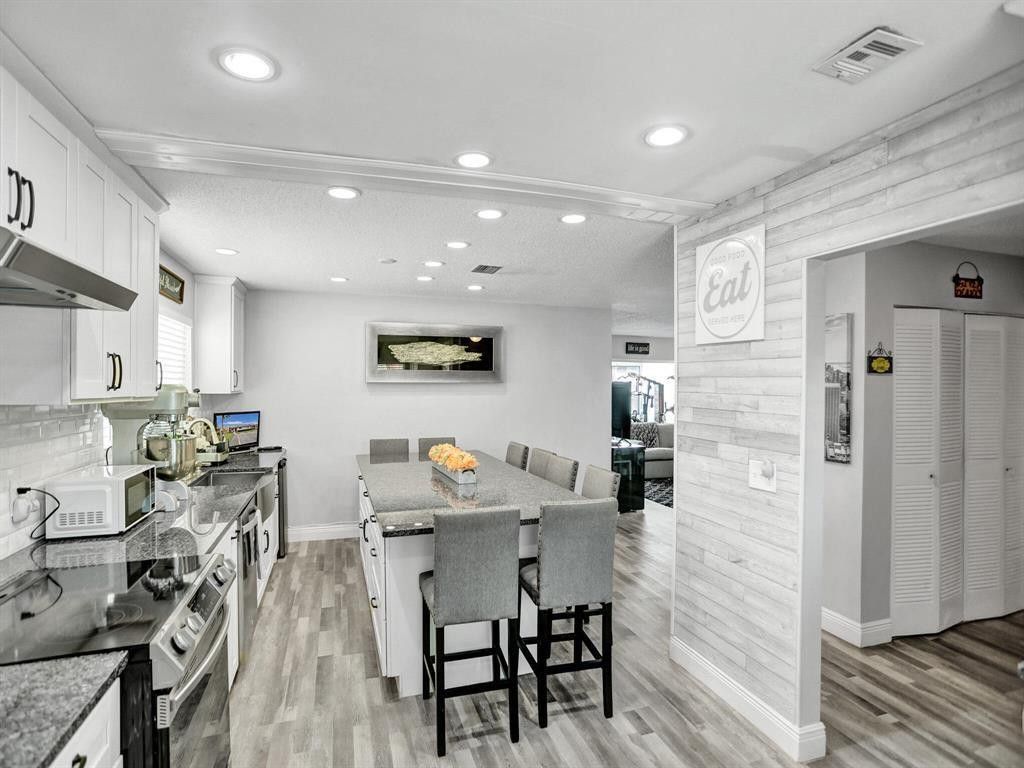 138 Lake Barbara Drive, Unit 138, West Palm Beach, FL 33411 Photo