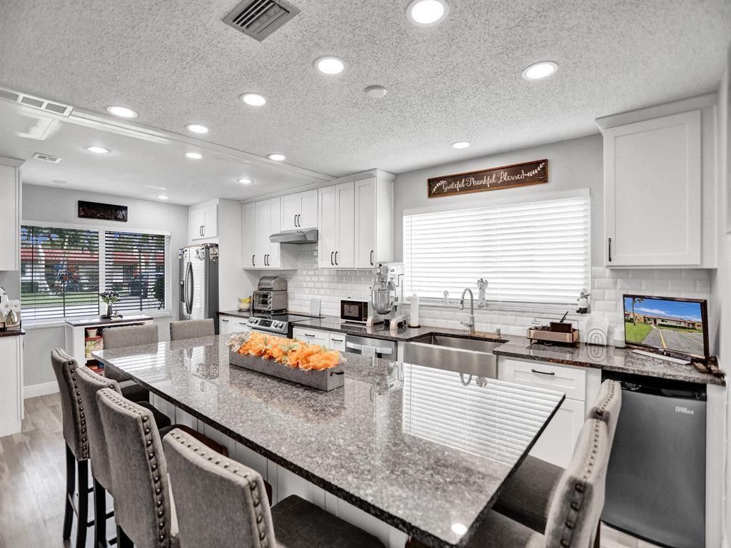 138 Lake Barbara Drive, Unit 138, West Palm Beach, FL 33411 Photo