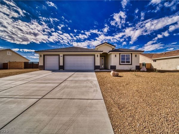 4601 E Honey Locust Drive, Pahrump, NV 89061