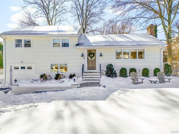 87 Inverness Road, New Rochelle, NY 10804