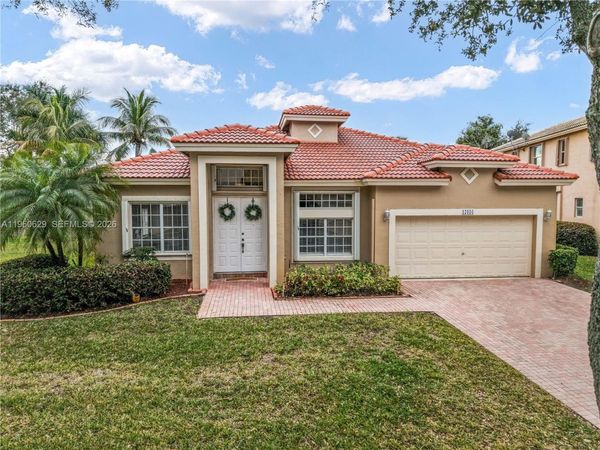 17036 NW 15th St, Pembroke Pines, FL 33028
