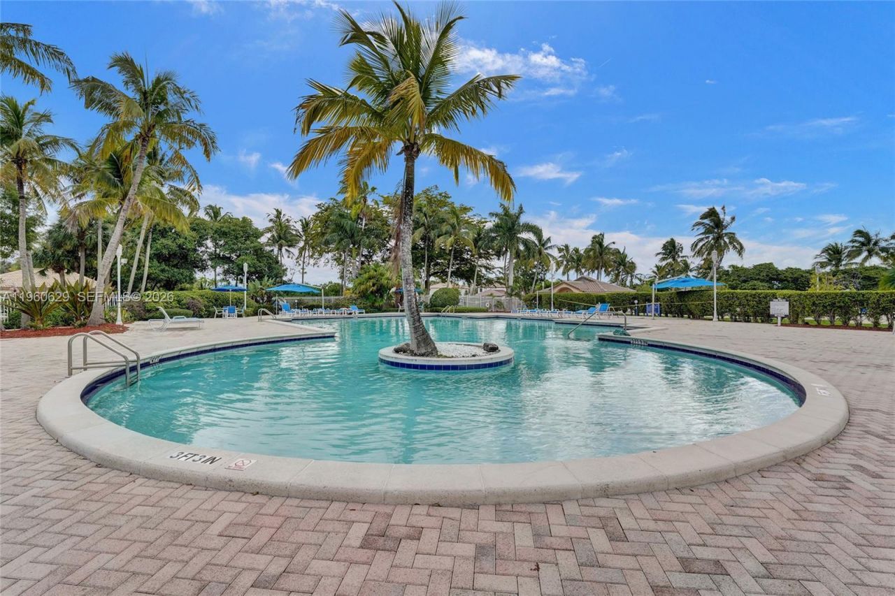 17036 NW 15th St, Pembroke Pines, FL 33028 Photo