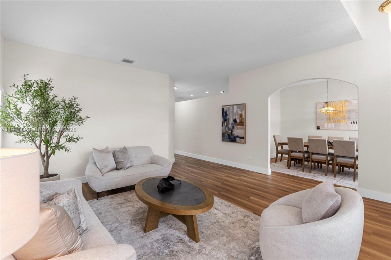 17036 NW 15th St, Pembroke Pines, FL 33028 Photo