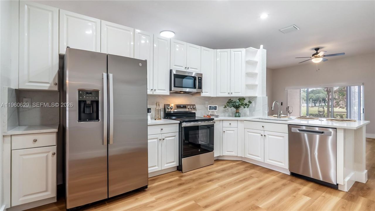 17036 NW 15th St, Pembroke Pines, FL 33028 Photo