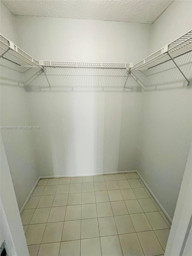 200 172nd St, Unit 416, Sunny Isles Beach, FL 33160 Photo