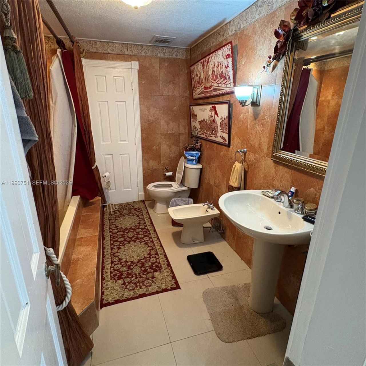 101 S Royal Poinciana Blvd, Miami Springs, FL 33166 Photo