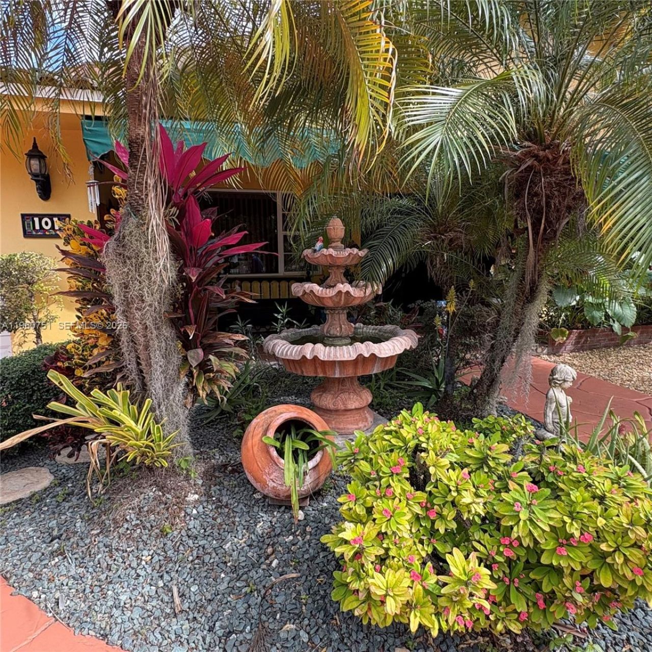 101 S Royal Poinciana Blvd, Miami Springs, FL 33166 Photo