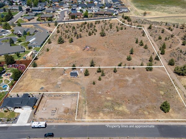 NE A Street, Unit TL102, Madras, OR 97741