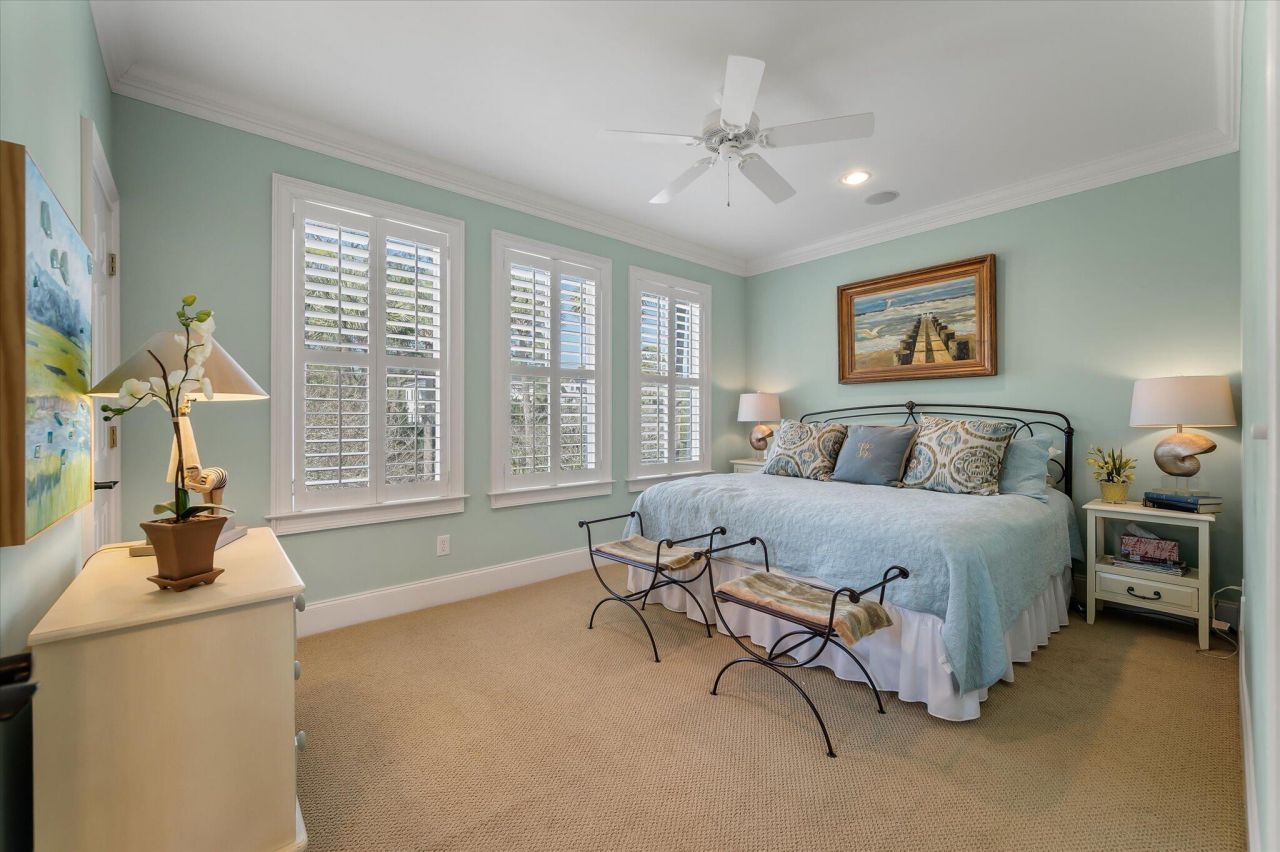 802 W Ashley Avenue Photo 28