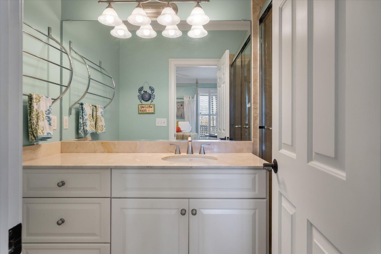 802 W Ashley Avenue Photo 30