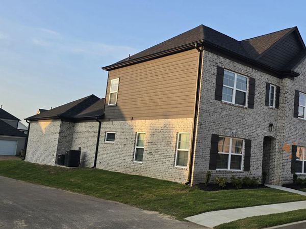 10148 STERLING RIDGE DR, Cordova, TN 38016