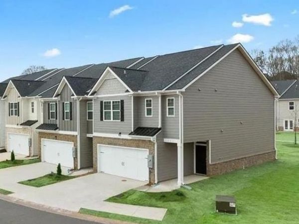 103 Hampton Circle, Mcdonough, GA 30253