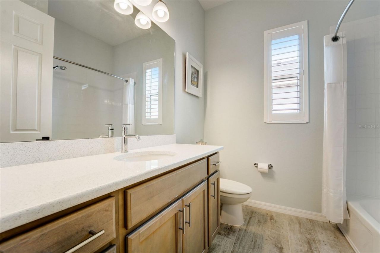 8144 37th Avenue Circle W, Bradenton, FL 34209 Photo