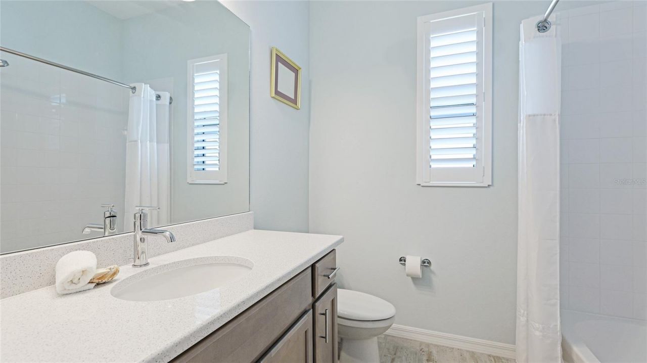 8144 37th Avenue Circle W, Bradenton, FL 34209 Photo