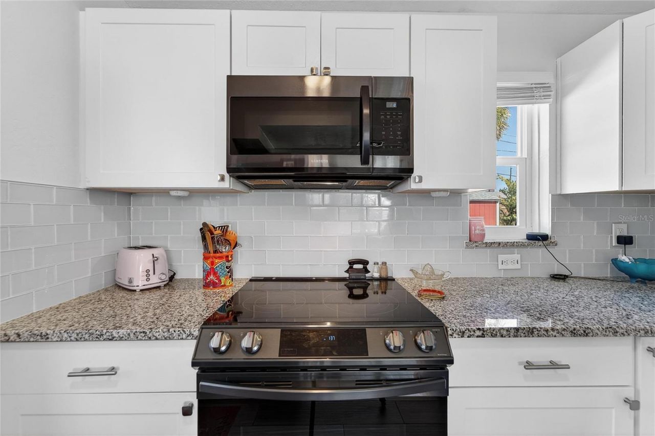 4332 Cobia Drive Se, Saint Petersburg, FL 33705 Photo