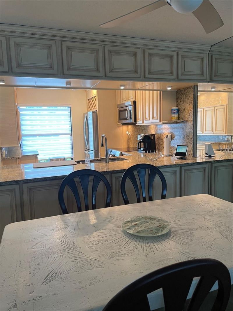 6260 Sun Boulevard, Unit 1, Saint Petersburg, FL 33715 Photo