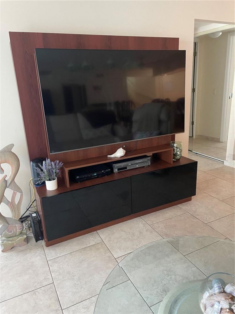 6260 Sun Boulevard, Unit 1, Saint Petersburg, FL 33715 Photo