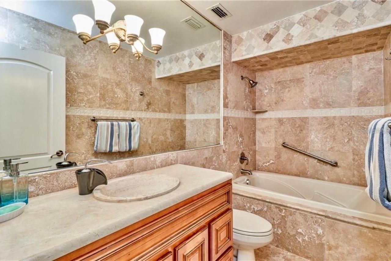 6260 Sun Boulevard, Unit 1, Saint Petersburg, FL 33715 Photo