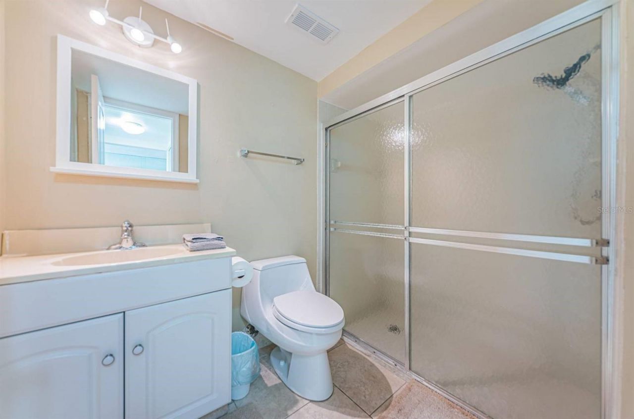 6260 Sun Boulevard, Unit 1, Saint Petersburg, FL 33715 Photo