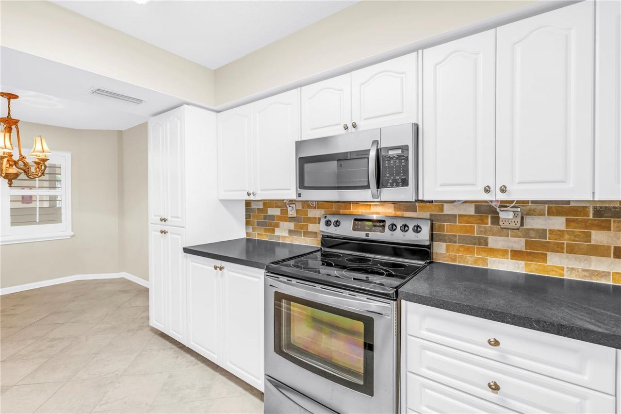 6105 Bahia Del Mar Circle, Unit 384, Saint Petersburg, FL 33715 Photo