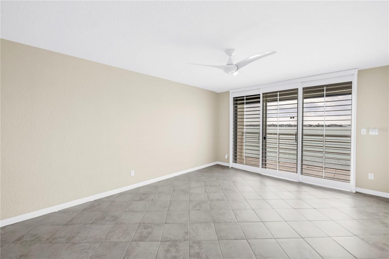 6105 Bahia Del Mar Circle, Unit 384, Saint Petersburg, FL 33715 Photo